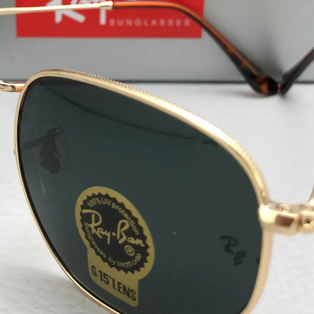 Ray-Ban Women's Gold Frame 51mm Black Lens Hexagon Sunglasses Like New - Picture 7 of 16
